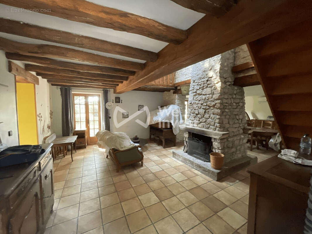 Maison à CORQUILLEROY