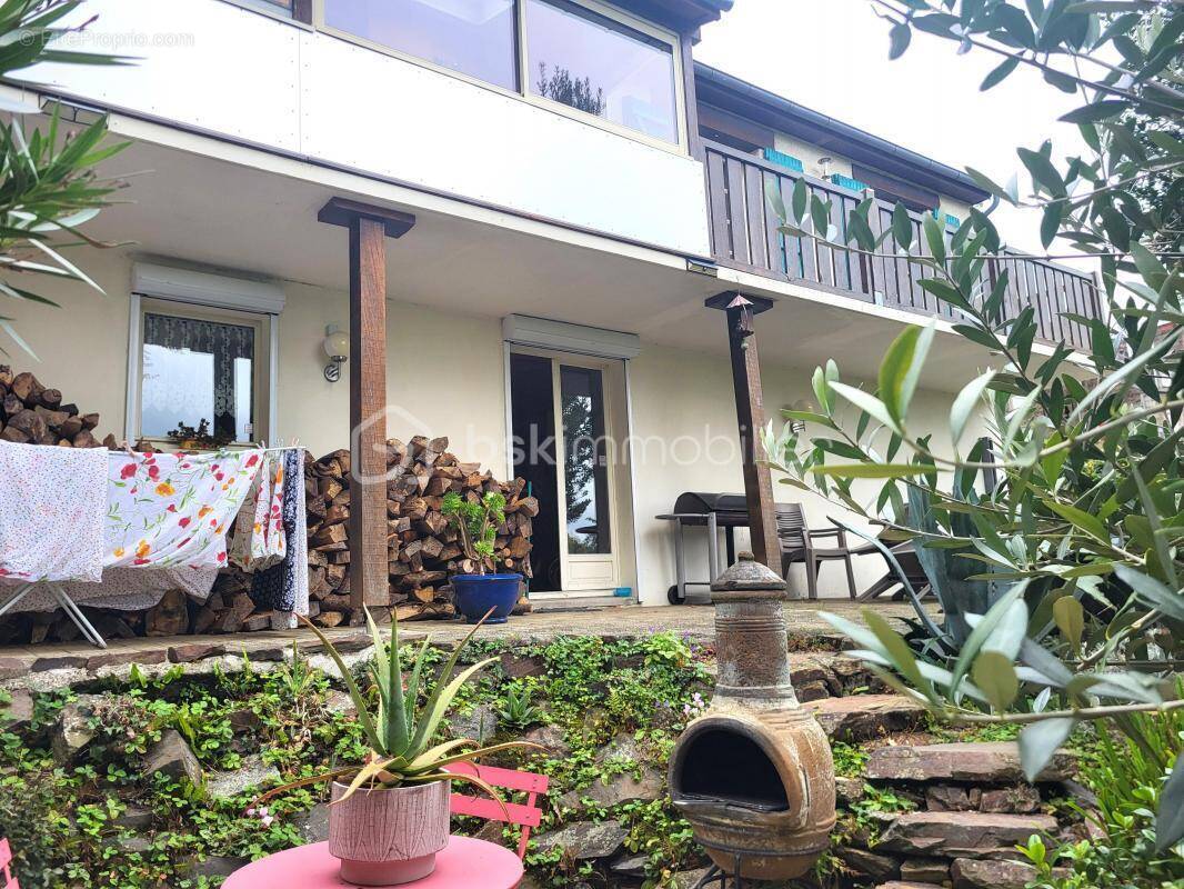 Maison à SAINT-HILAIRE-DU-HARCOUET