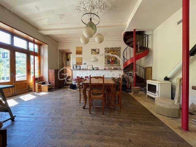 Ancien Hôtel Relais de Caractère - 450 m² de potentiel - photo 2
