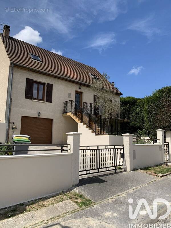 Photo 1 - Maison à LE THILLAY