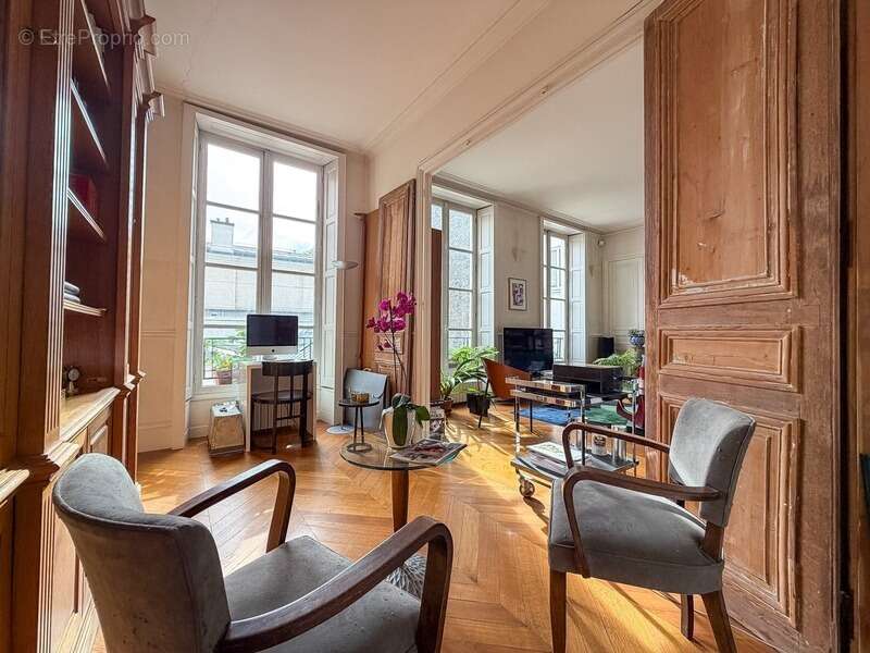 Appartement à vendre 7 pièces PARIS 8EME ARRONDISSEMENT (75) - photo 6