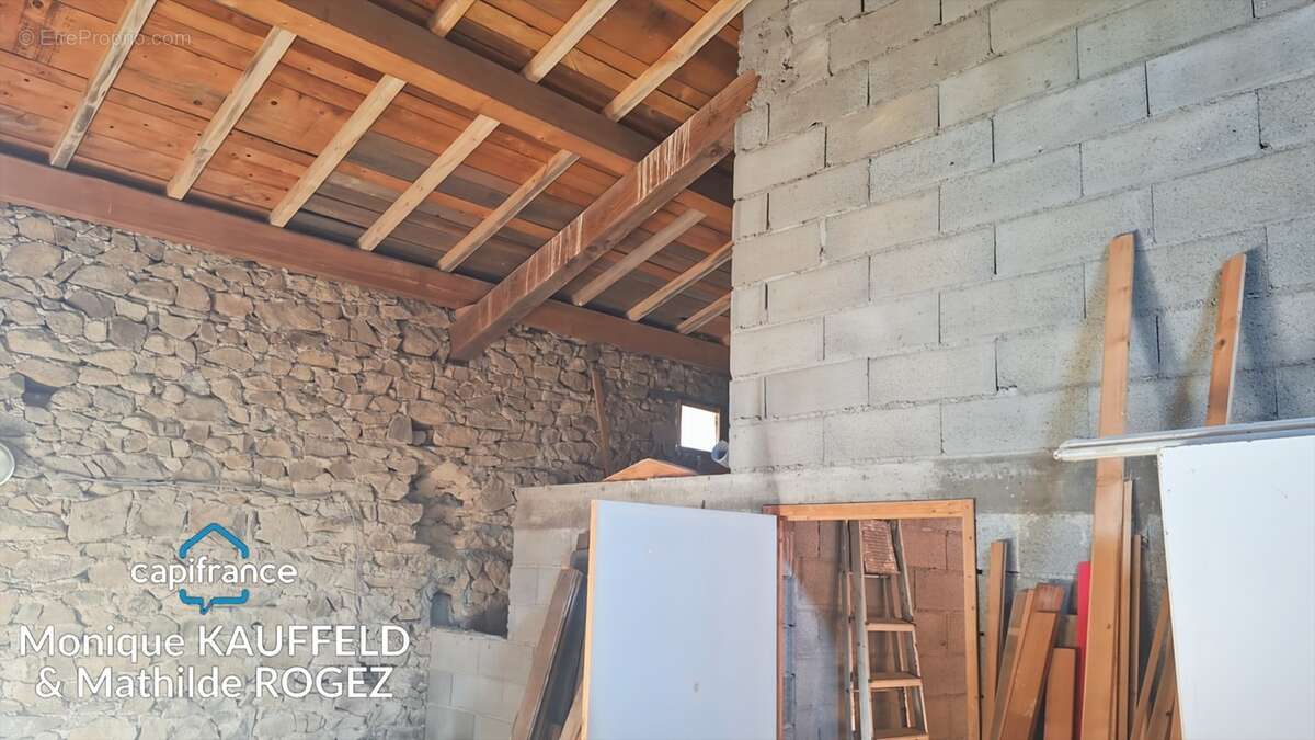Maison à vendre 4 pièces OLLIERGUES (63) avec jardin, grange et cave - photo 19