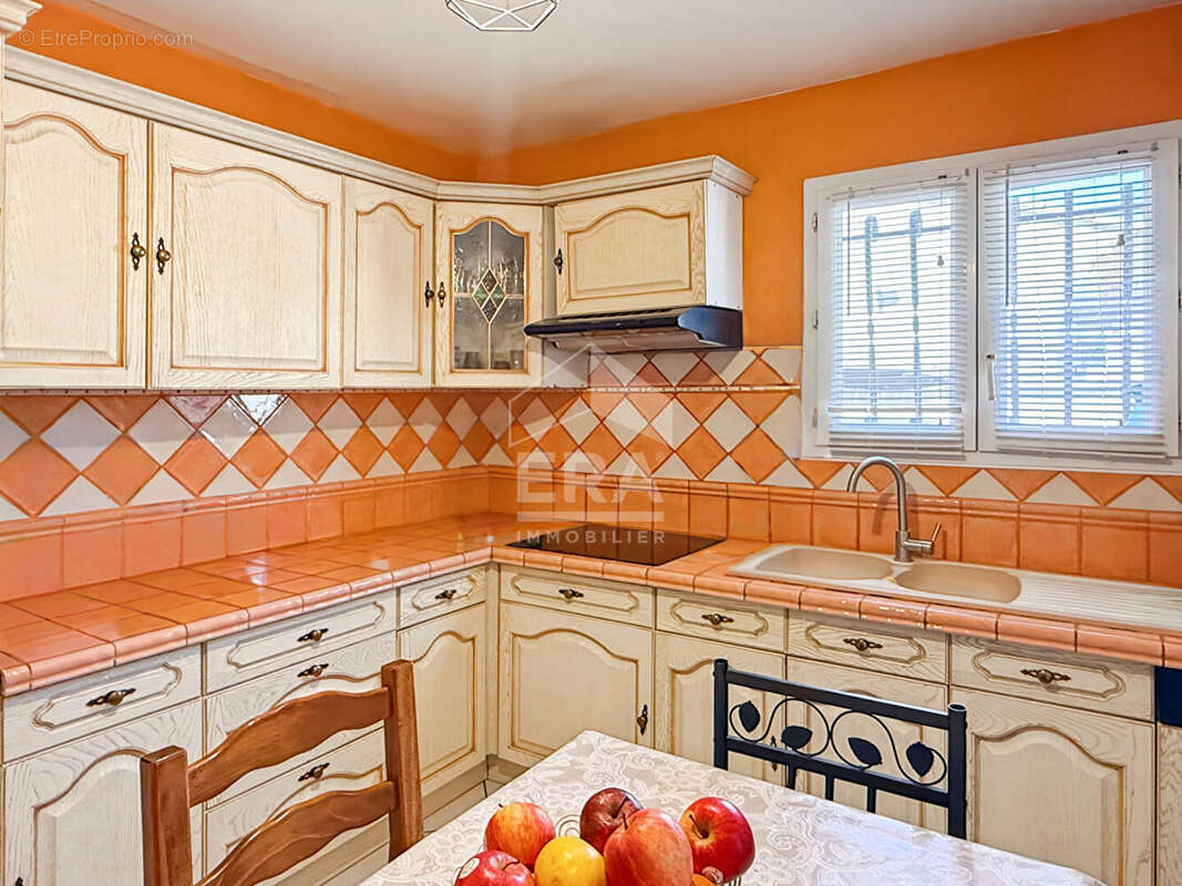 Maison à CHATEAURENARD