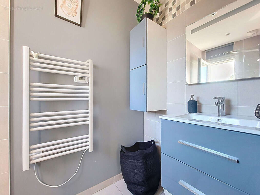 Maison à PAREMPUYRE