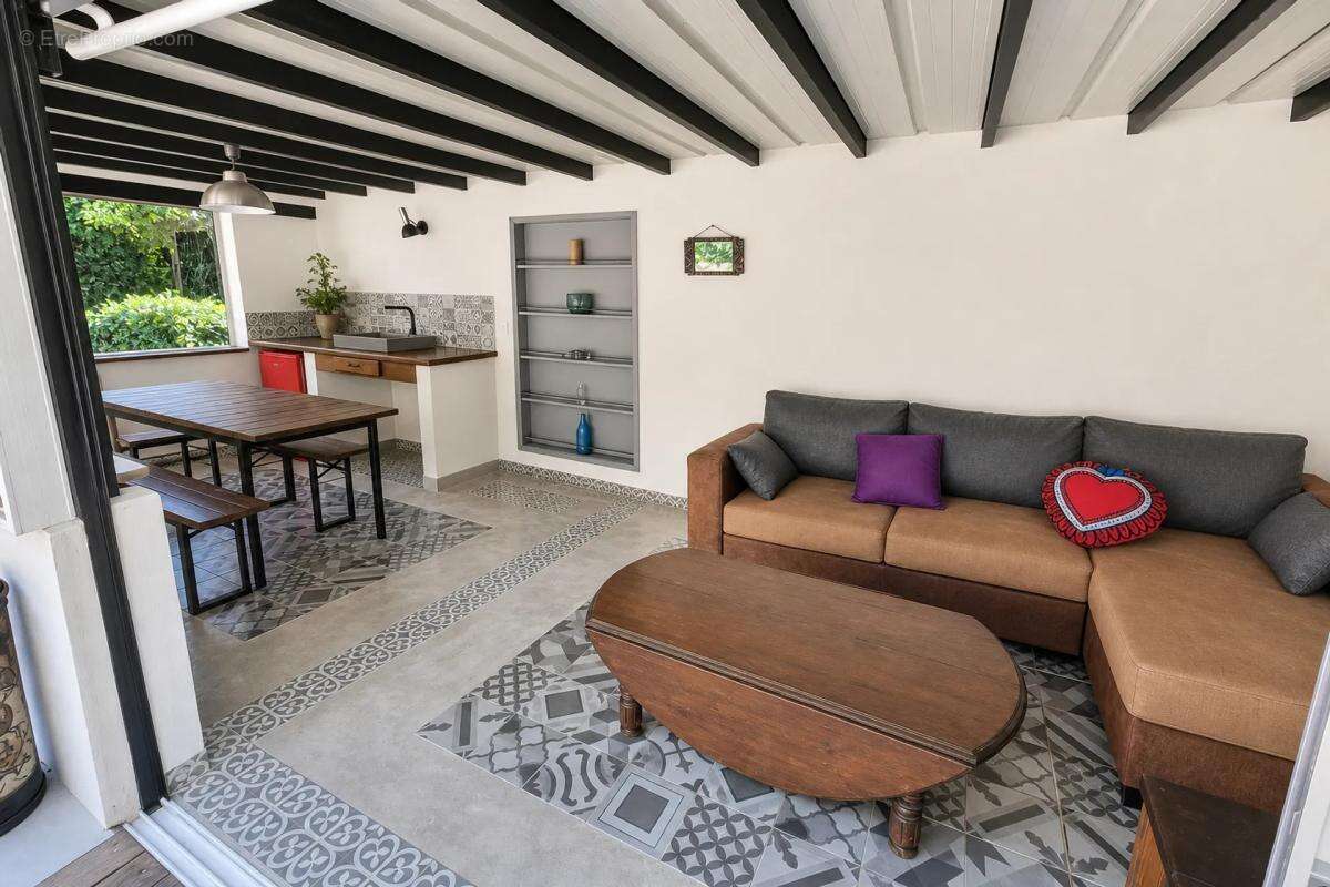 Maison à SUMENE