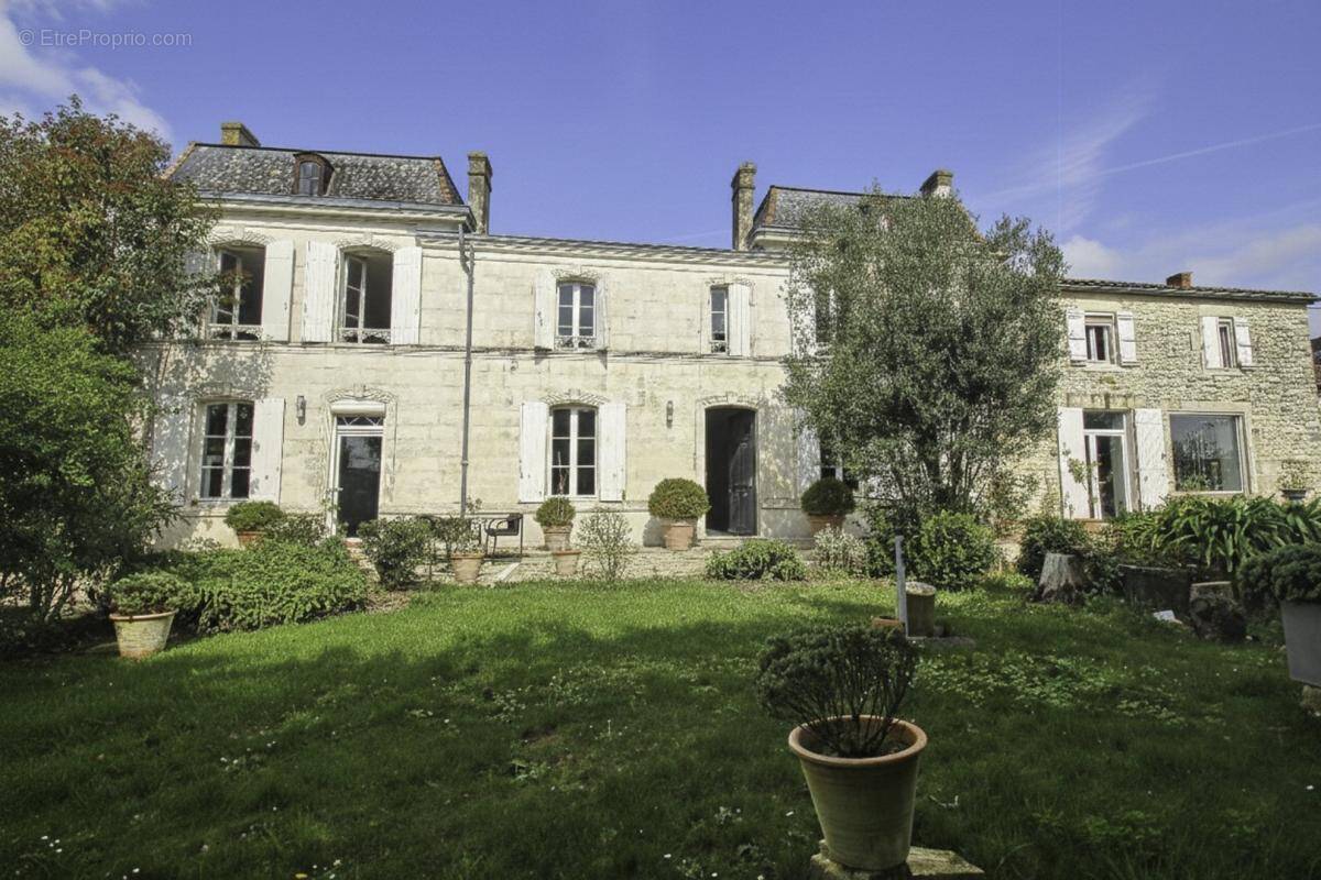 Maison à LA BENATE