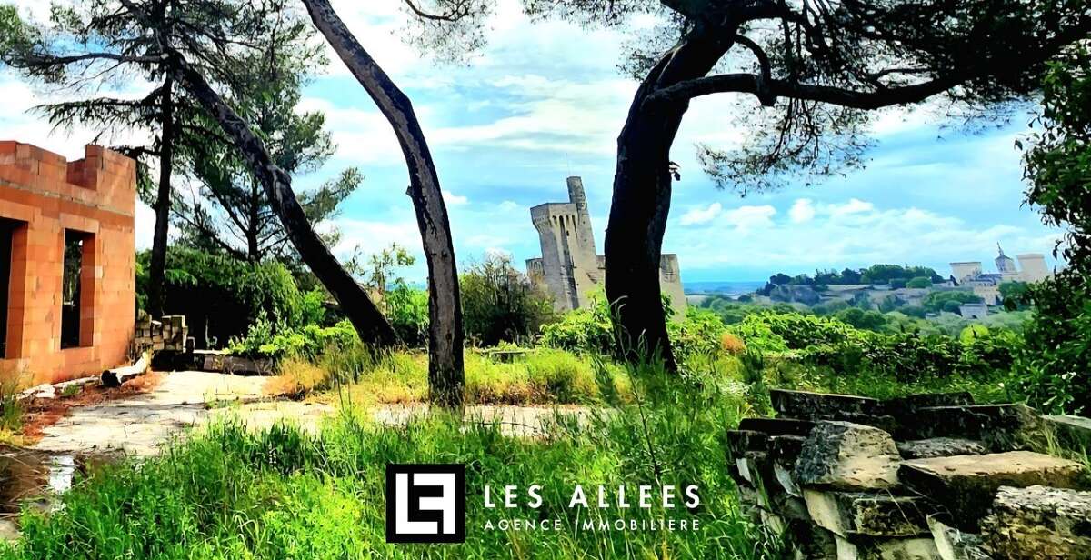 Maison à VILLENEUVE-LES-AVIGNON