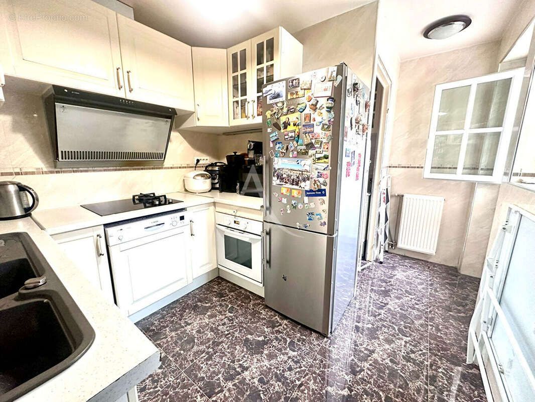 Maison à BUSSY-SAINT-GEORGES