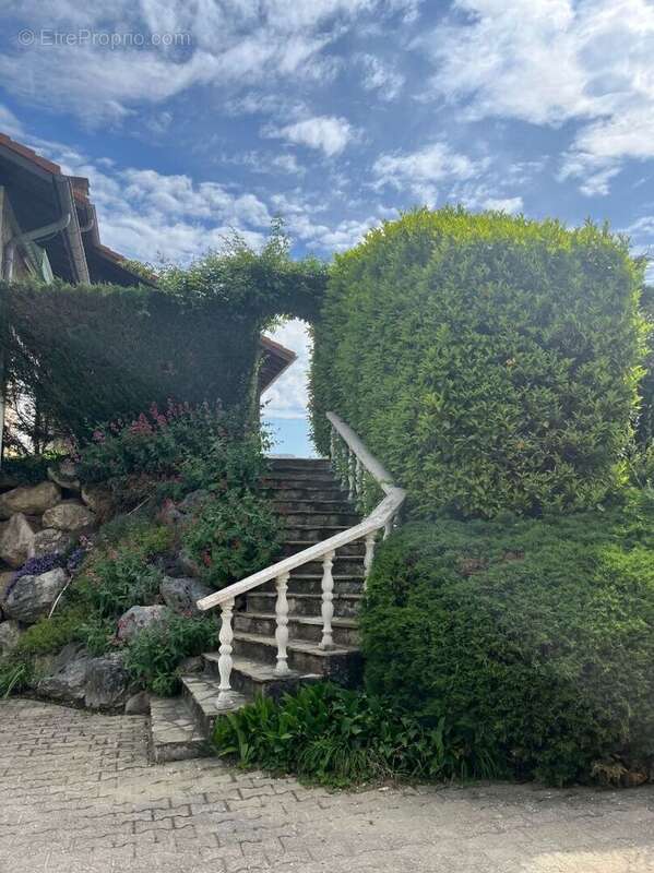 Maison à FONTAINE
