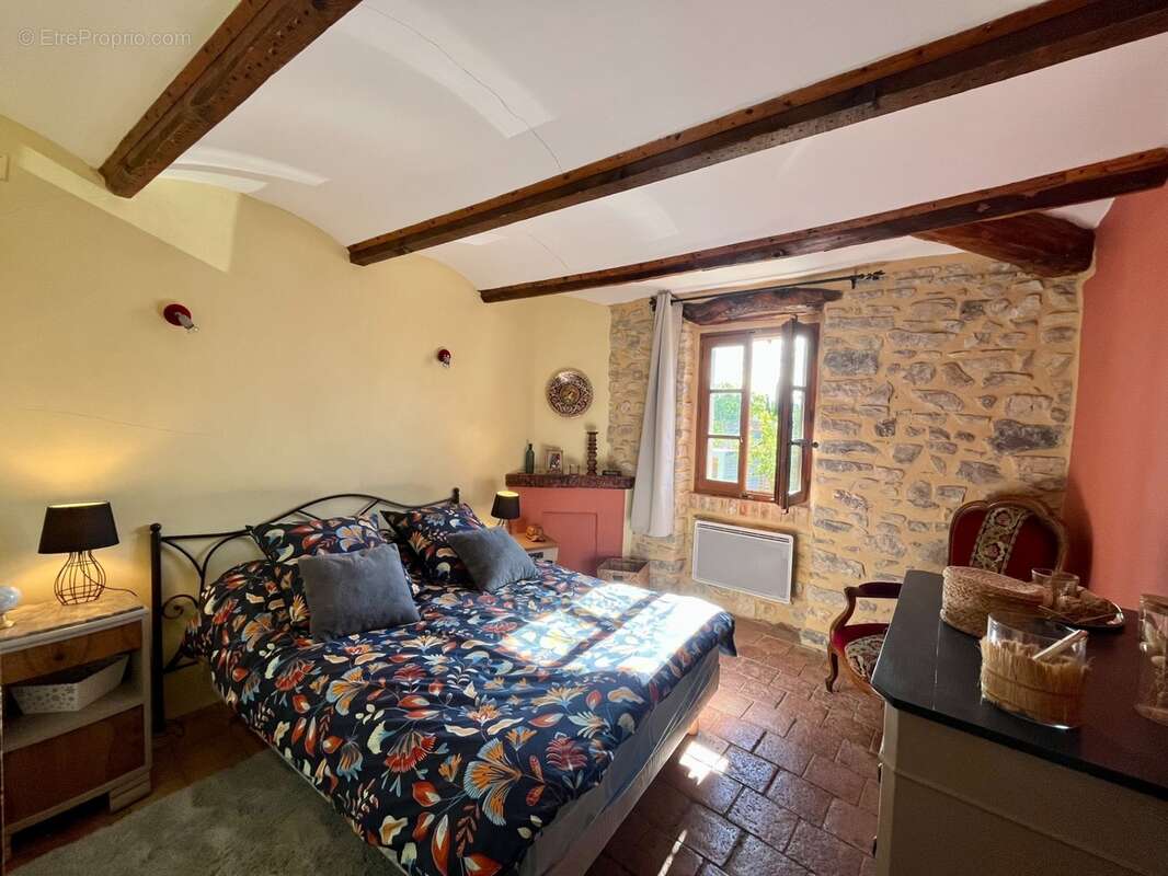 Maison de caractère, rénovée, avec cour et terrasse – Village prisé du Gard - photo 14