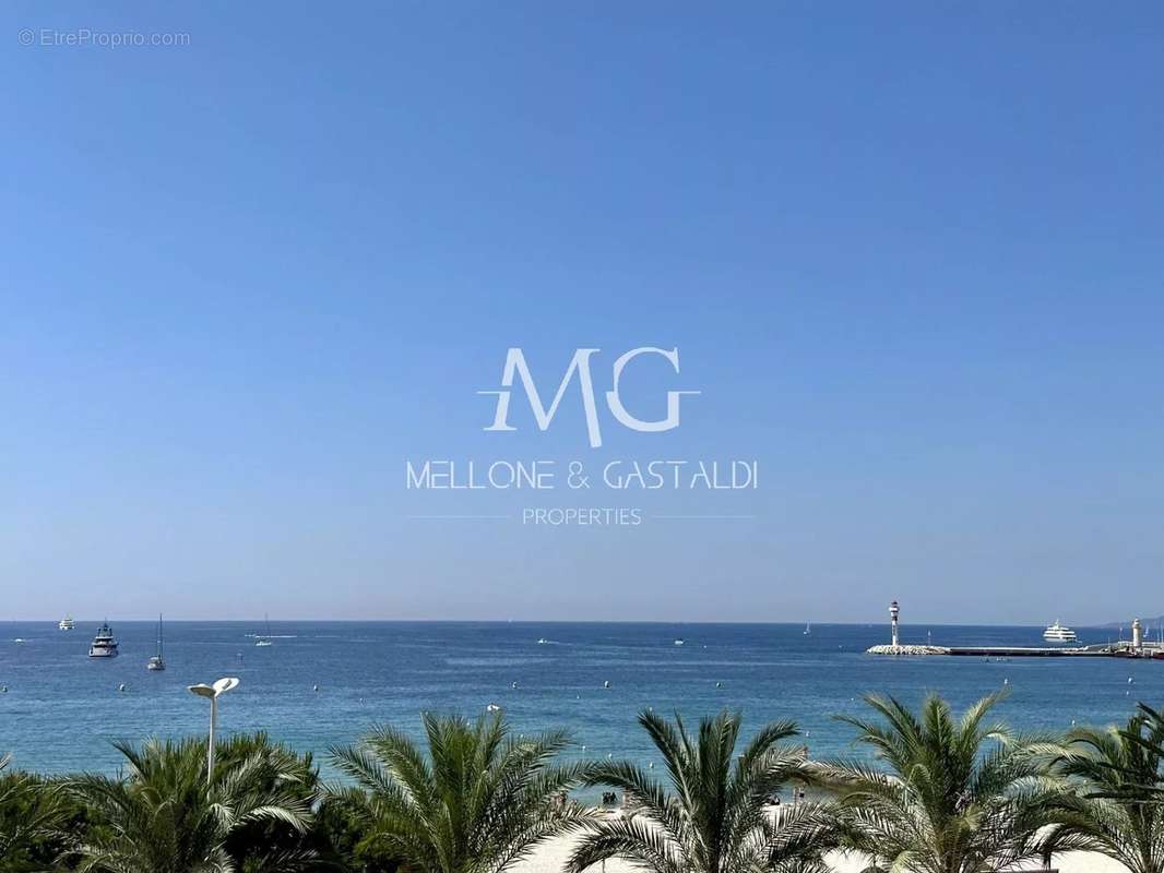 Appartement à CANNES