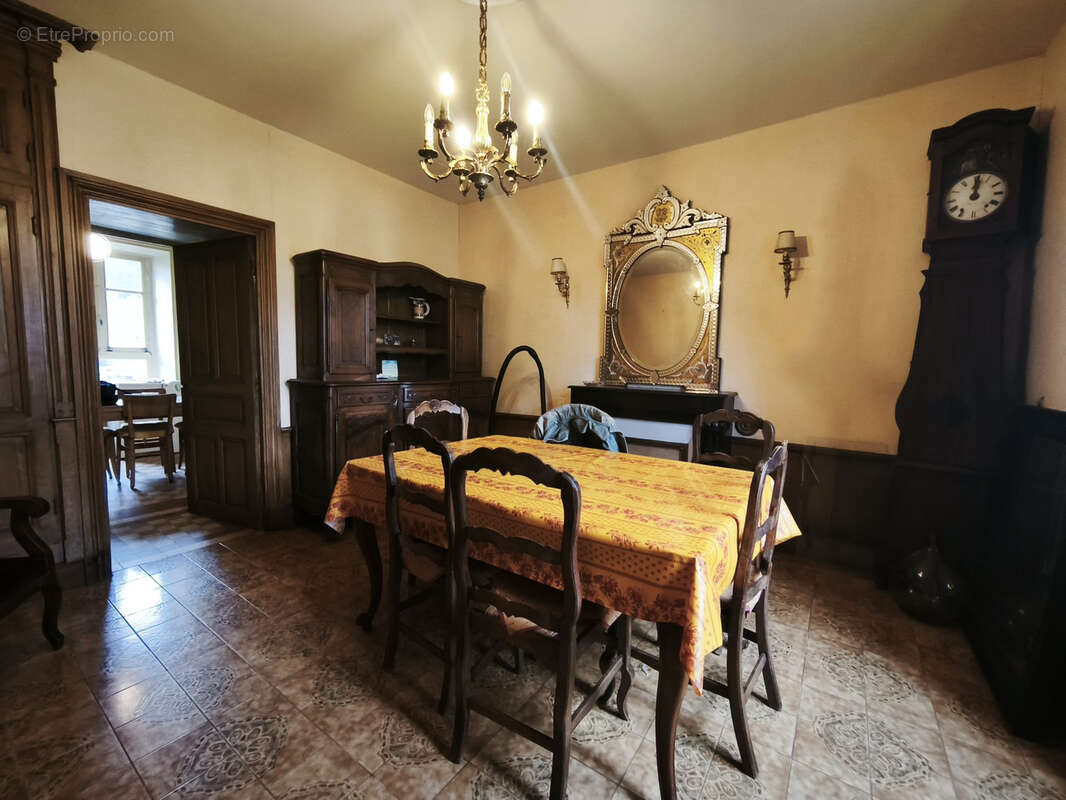 Maison à SAINT-ALYRE-D'ARLANC