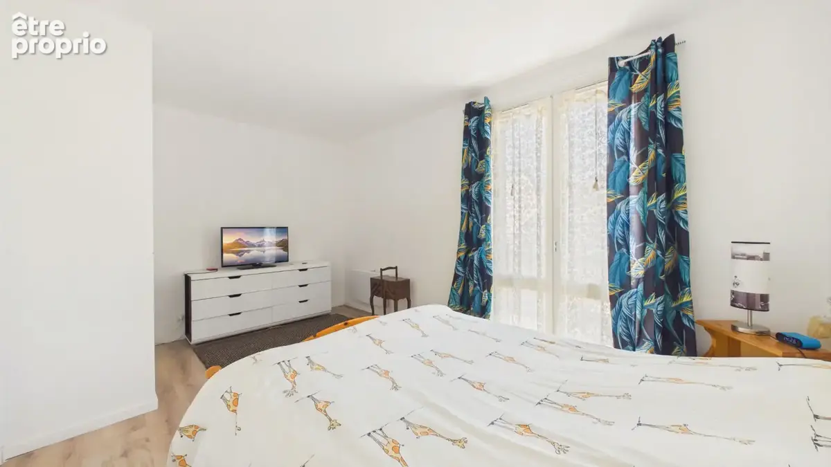 Maison mitoyenne  de 118 m², 4 chambres, garage - Onet-le-Château - photo 10