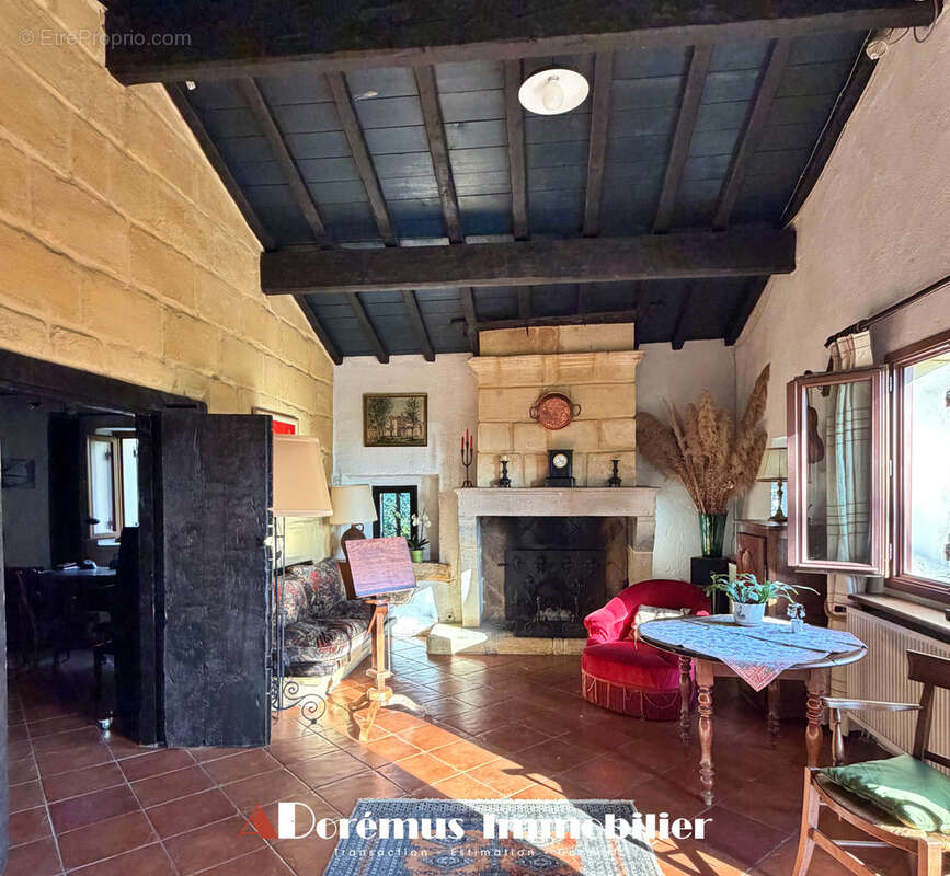 Maison à QUINSAC