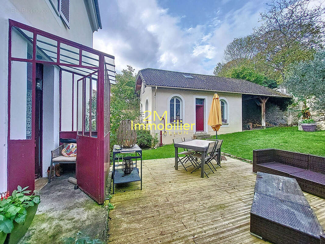 Maison à LE MEE-SUR-SEINE