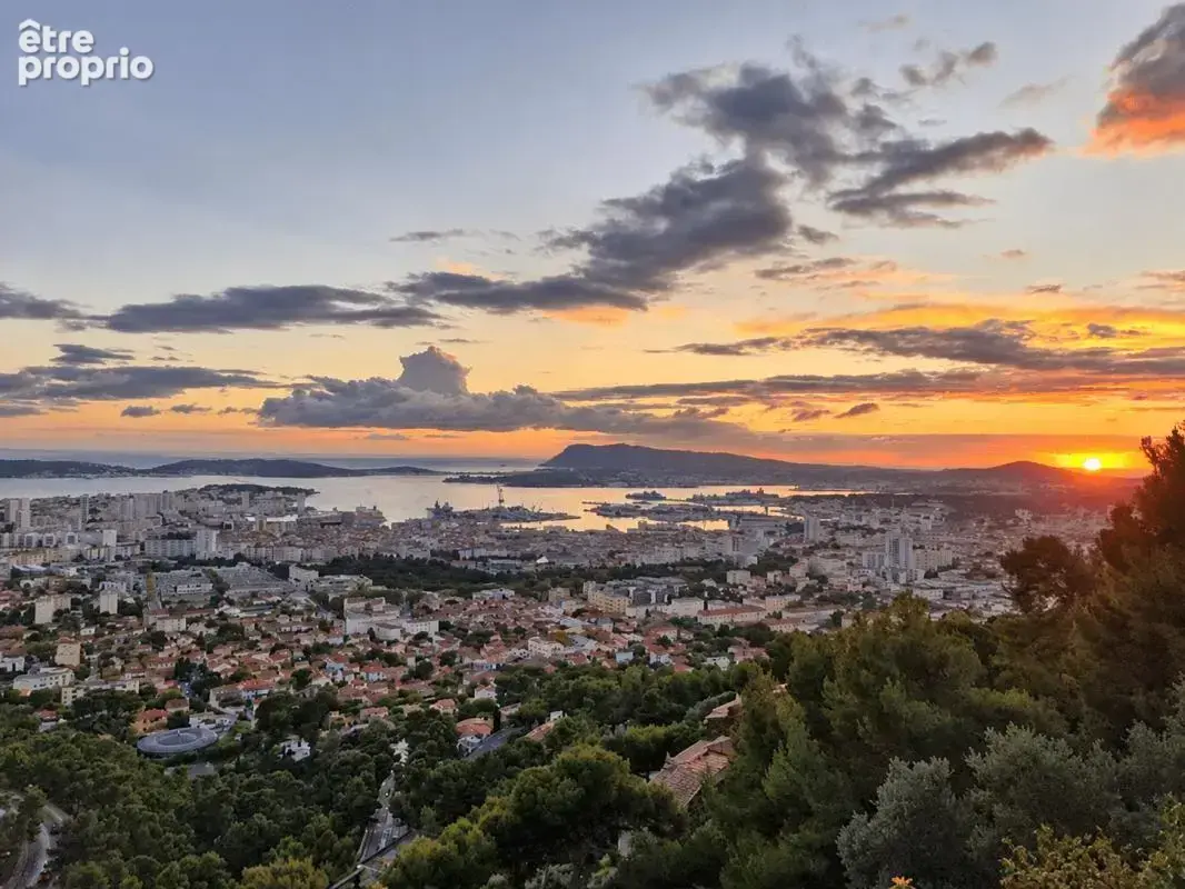 Vue mer panoramique exceptionnelle – Maison dominante sur le Faron à Toulon - photo 2
