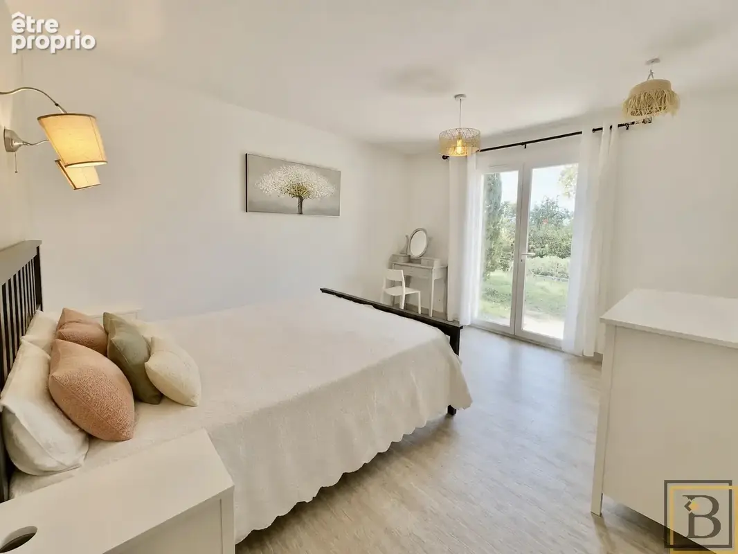 Mougins   Villa récente 164 m2 avec piscine, beaux volumes et double garage - photo 9