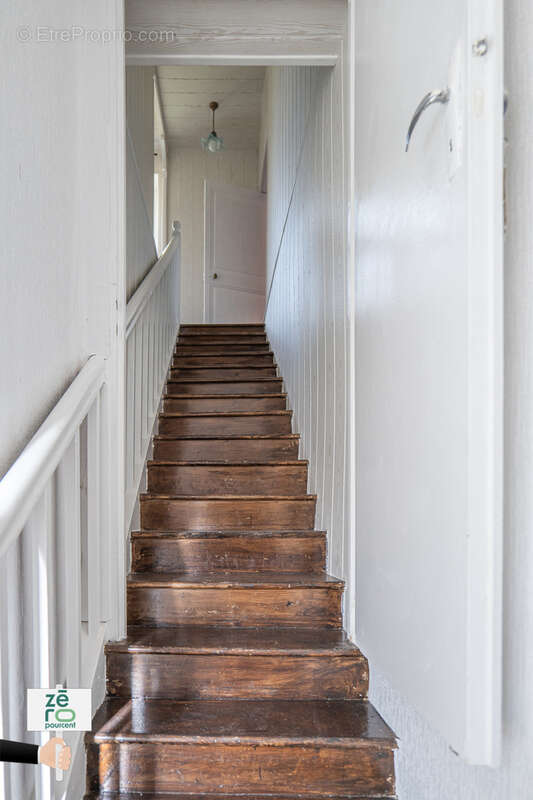 Maison à LES MAGNILS-REIGNIERS