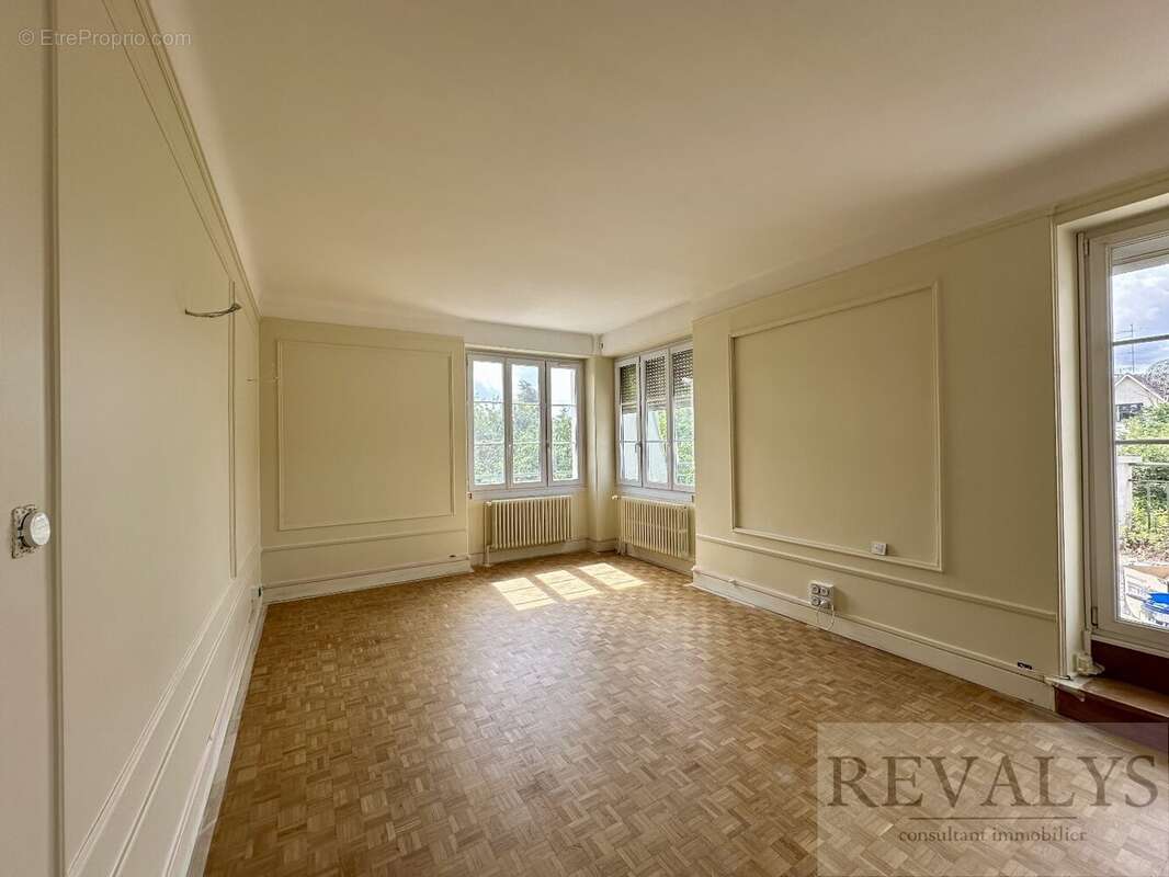 Appartement 3 chambres + Terrasse + garage - photo 2