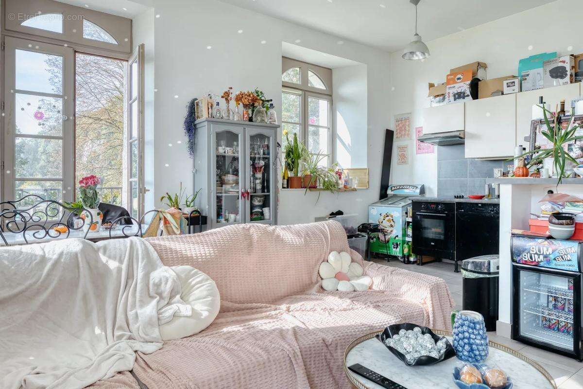 Appartement à CANTELEU