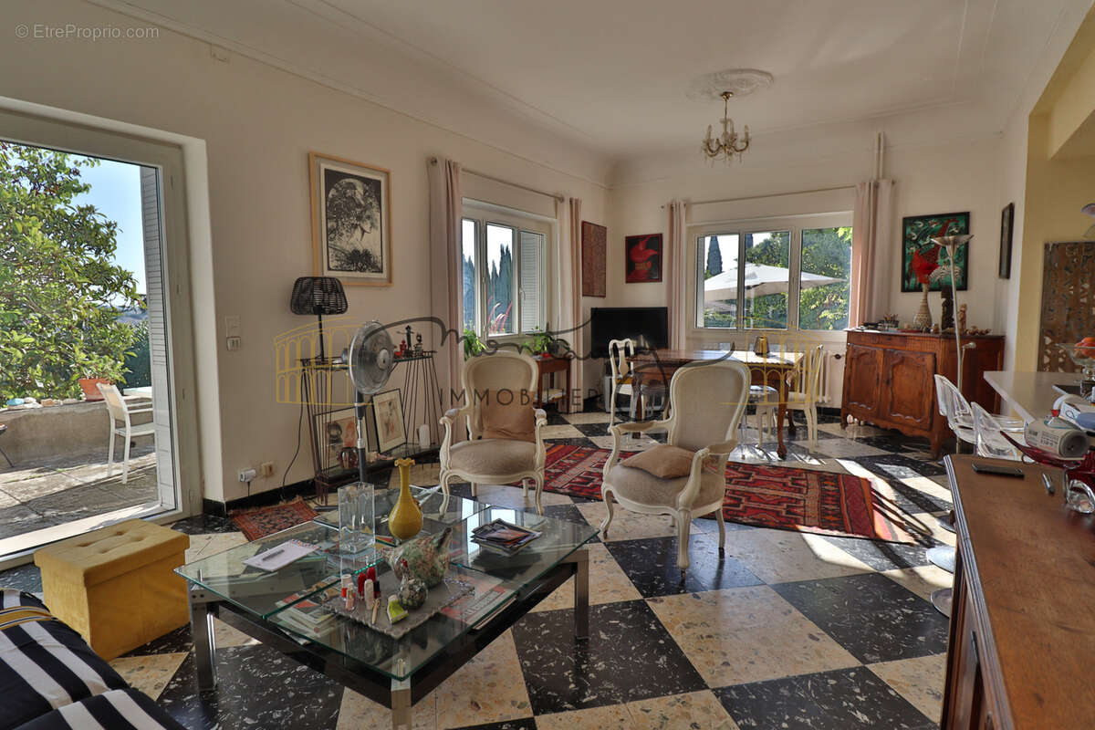 Maison à NIMES