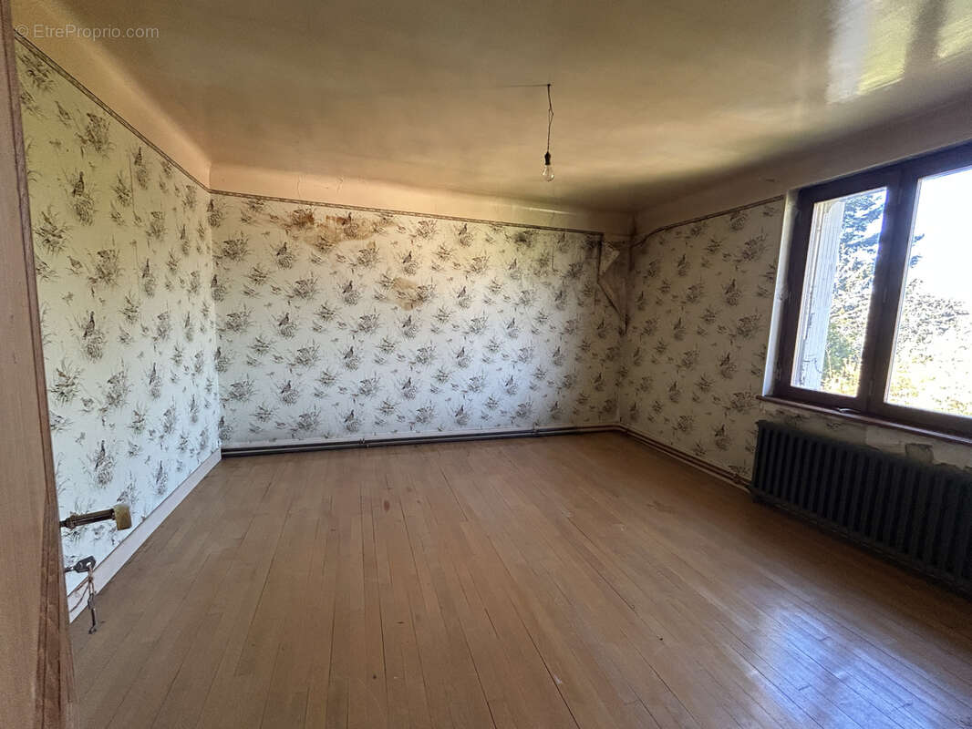Maison à COMMENTRY