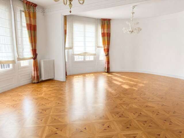 Appartement à LA MADELEINE