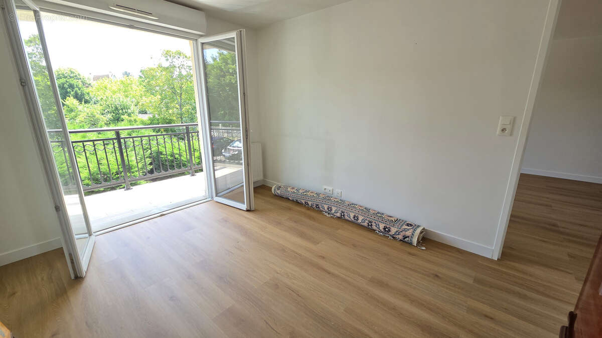 Appartement à BOISSY-SAINT-LEGER