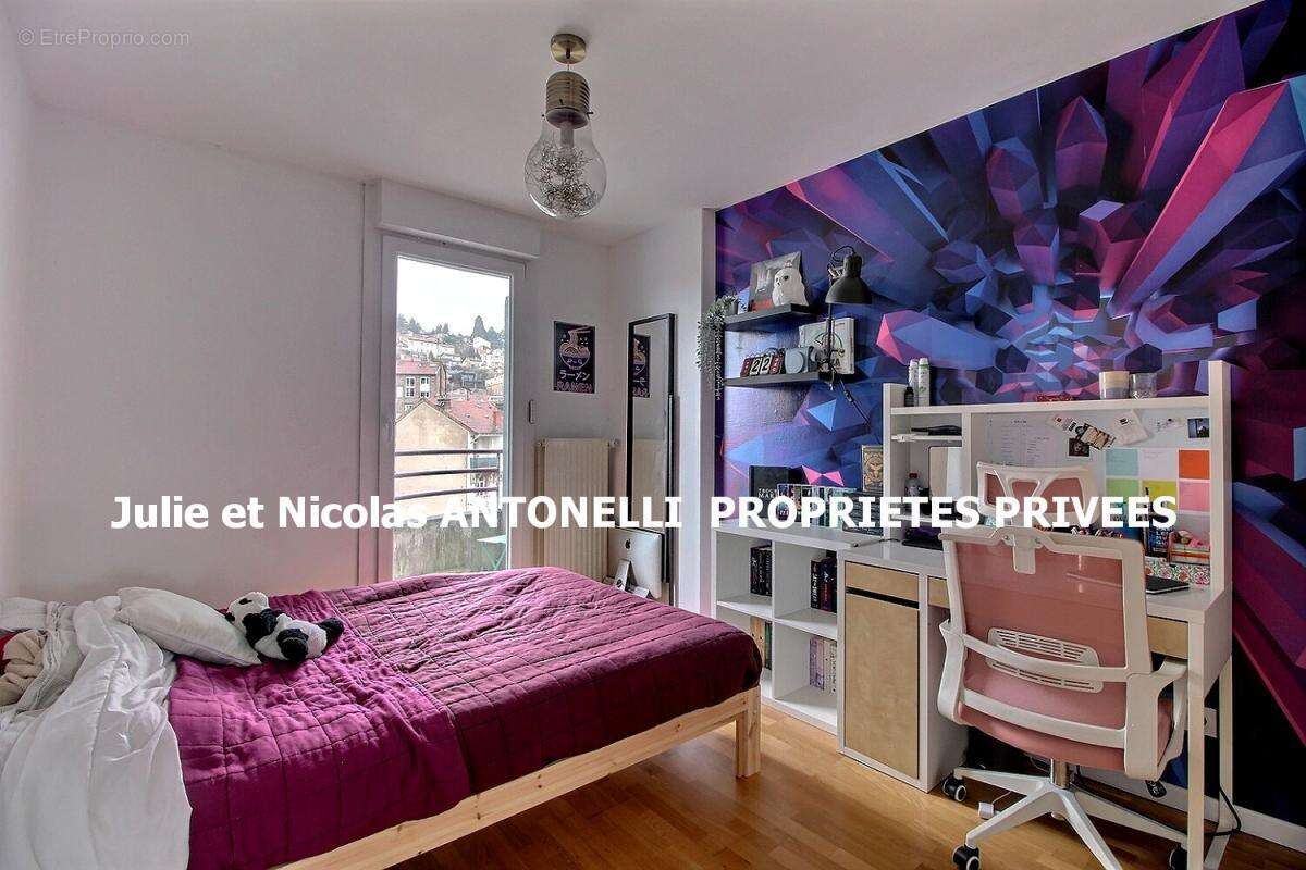 Appartement à SAINT-ETIENNE