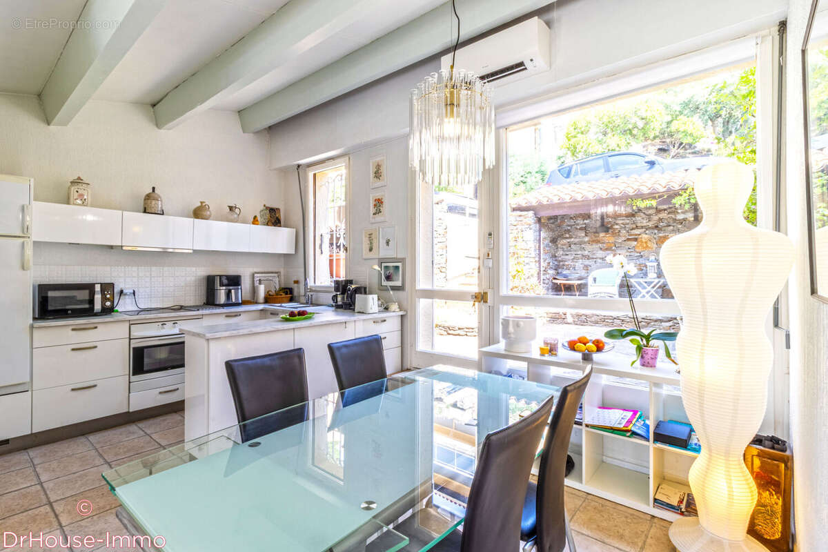 Maison 71 m² à Cavalaire-Sur-Mer  - photo 4