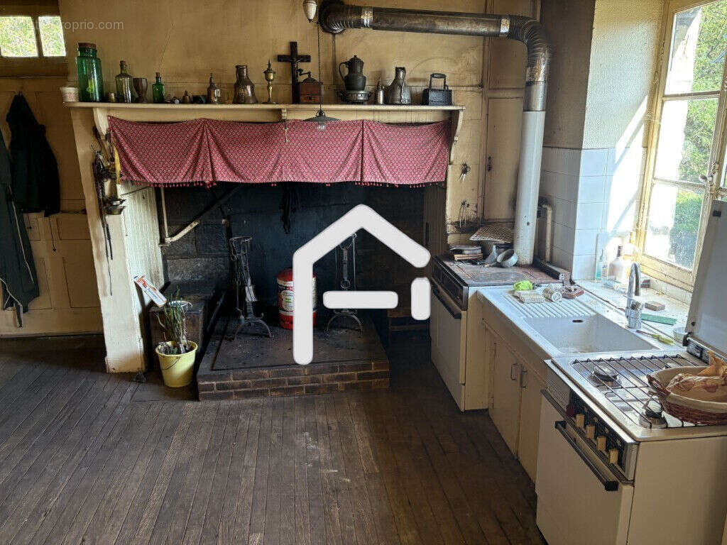 Maison à OBJAT