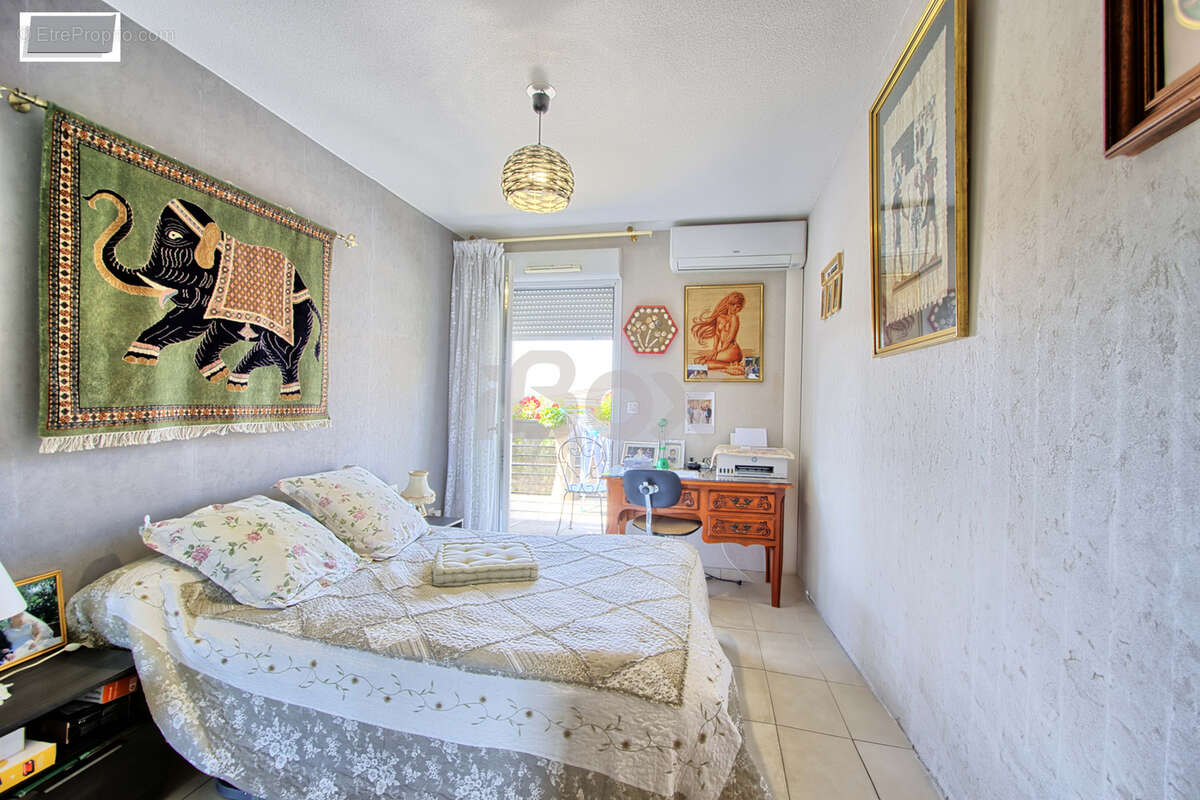 Appartement à CUERS