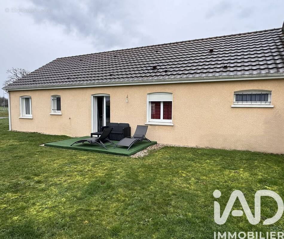 Photo 1 - Maison à YZEURE