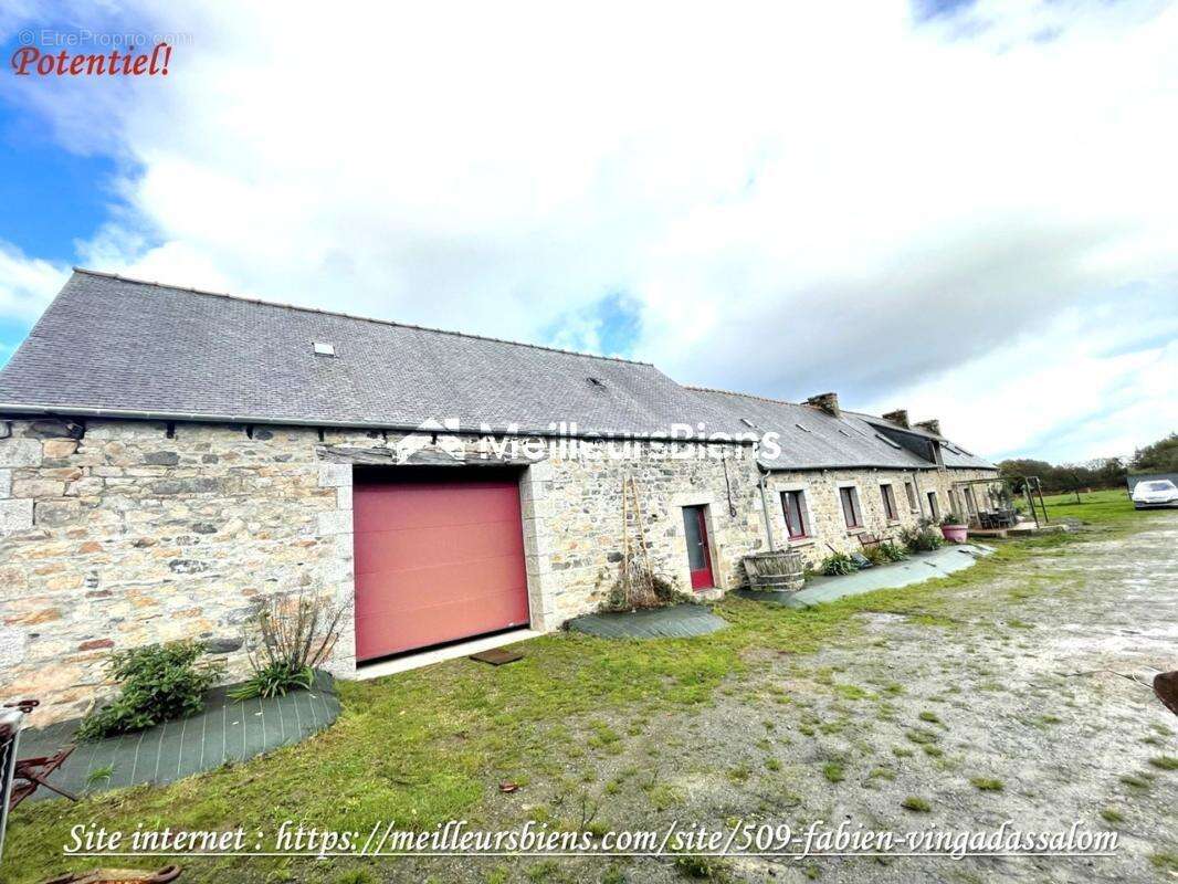 Maison à TREGONNEAU