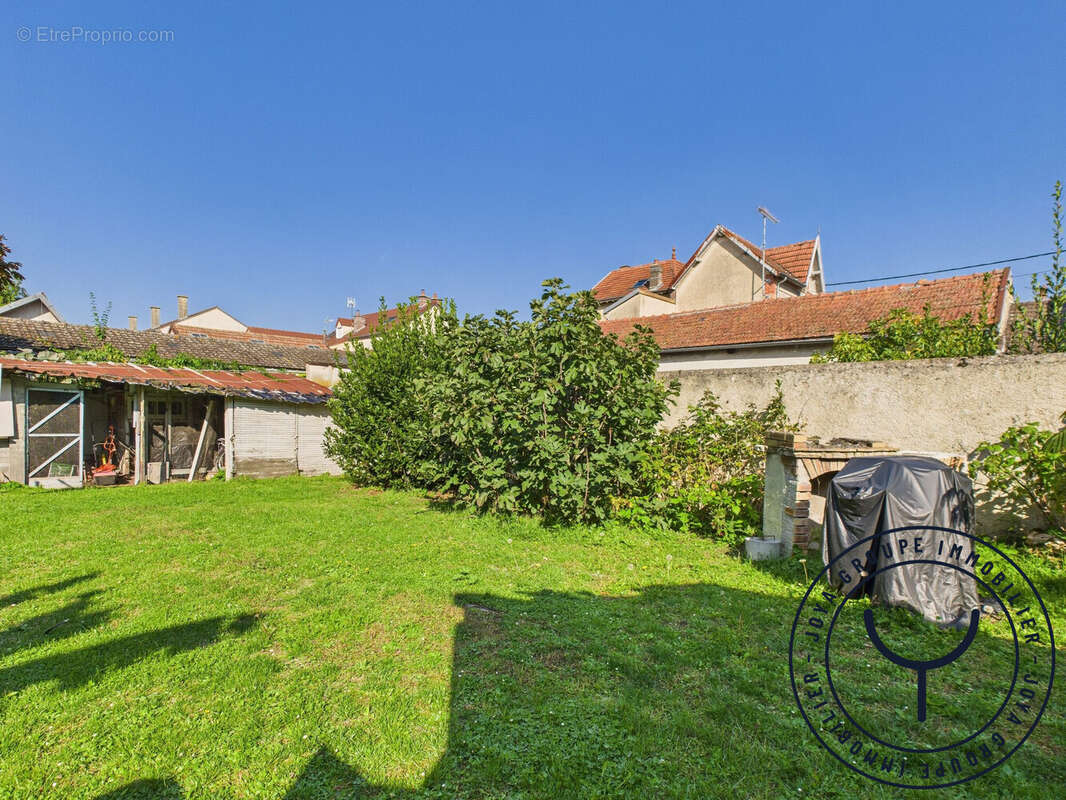 Maison à ROMILLY-SUR-SEINE