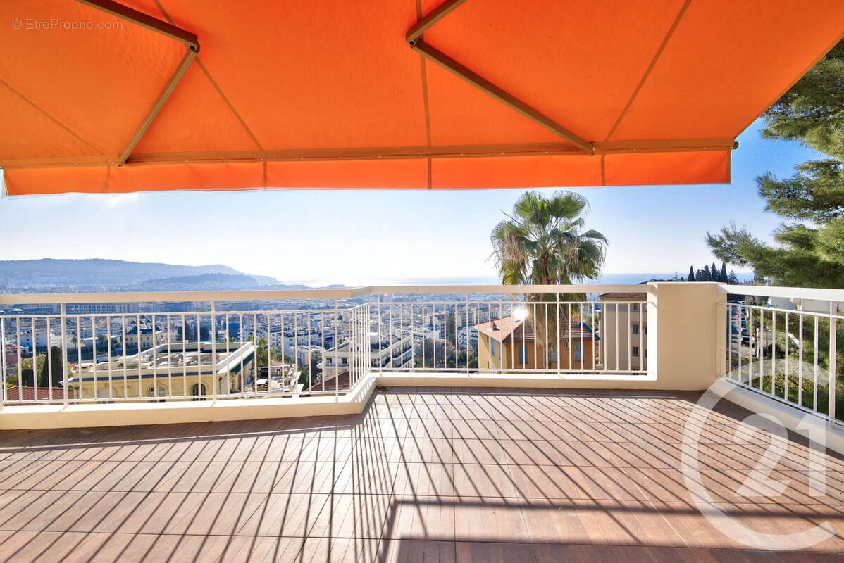 Appartement à NICE