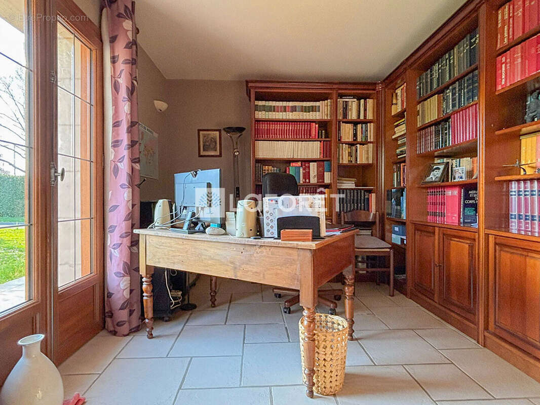 Maison à CHERMIGNAC