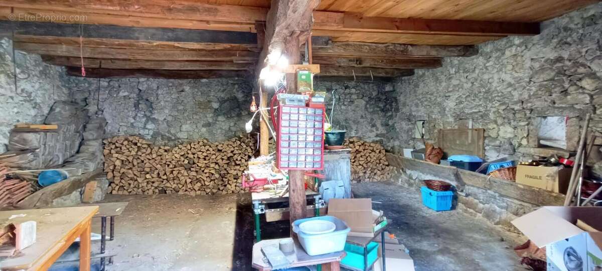 Maison de campagne avec dépendances ? Marchamp (01680) - photo 14