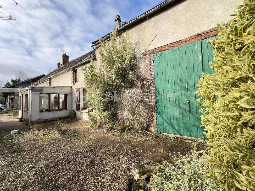 Maison à ESNON