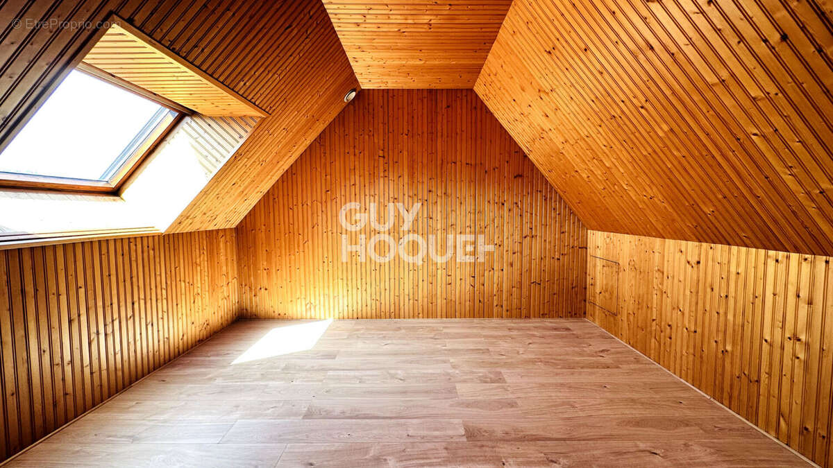Maison à BRIIS-SOUS-FORGES