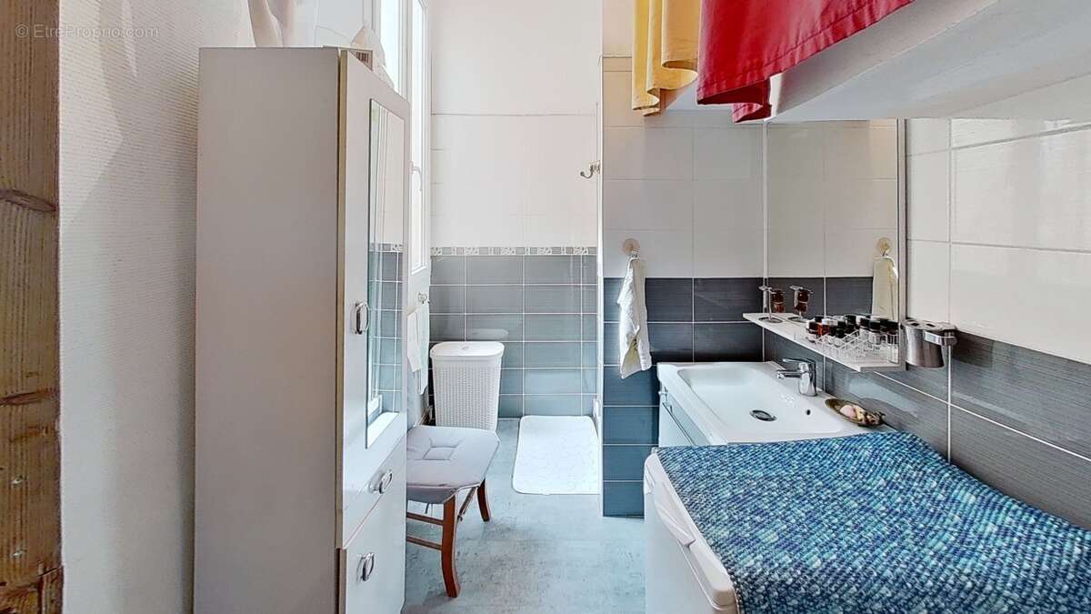 Appartement à MARSEILLE-4E