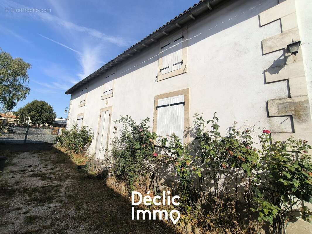Maison pierre a renover - photo 3