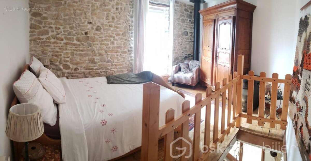 Maison à VEZENOBRES