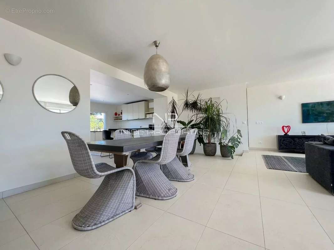 Maison à SAINTE-MAXIME