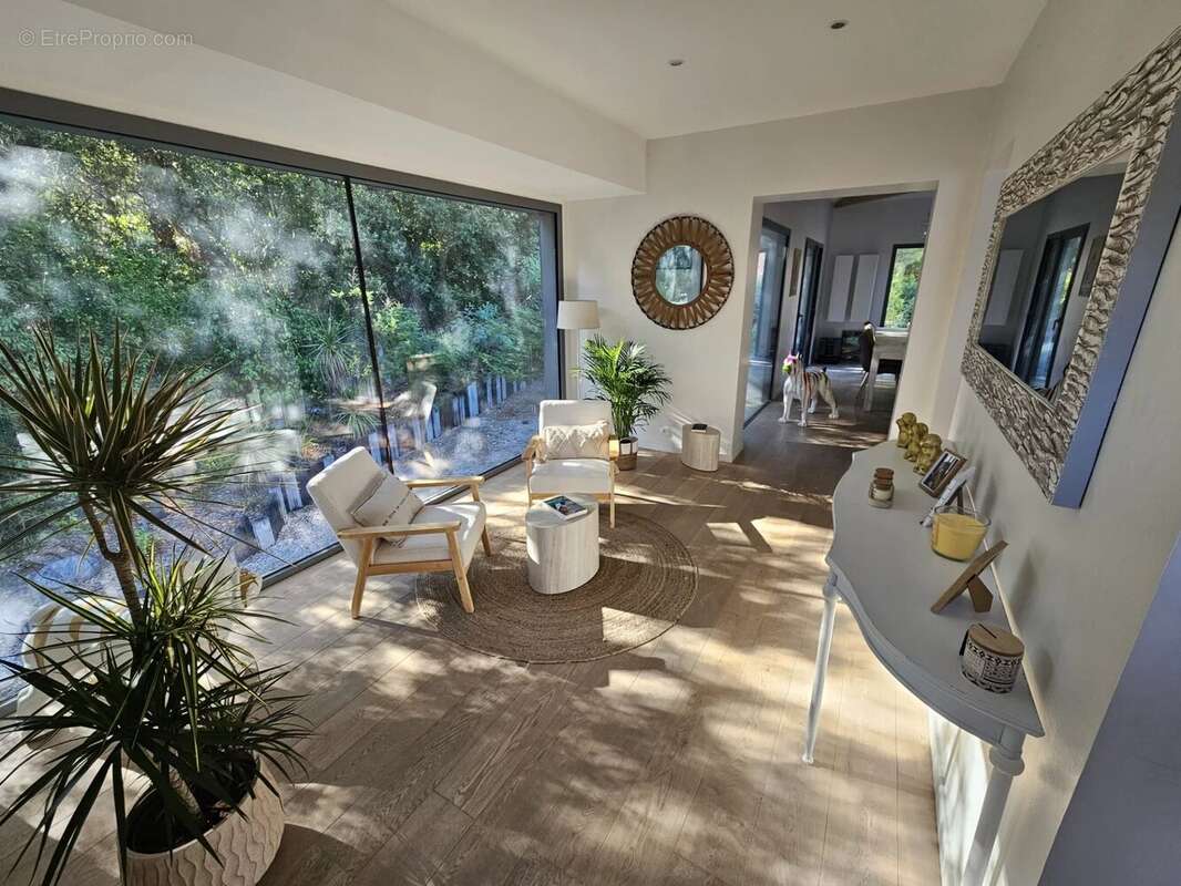 Villa contemporaine de 230 m² - photo 30