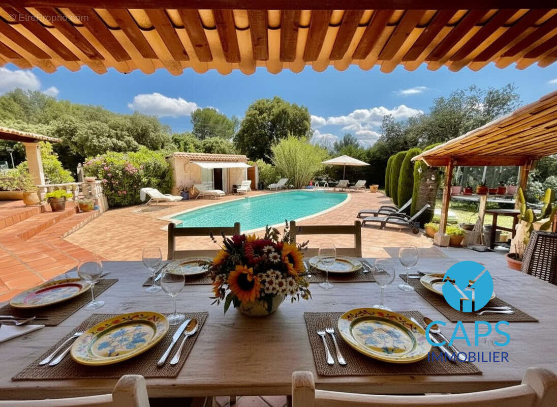 Maison à GARRIGUES-SAINTE-EULALIE