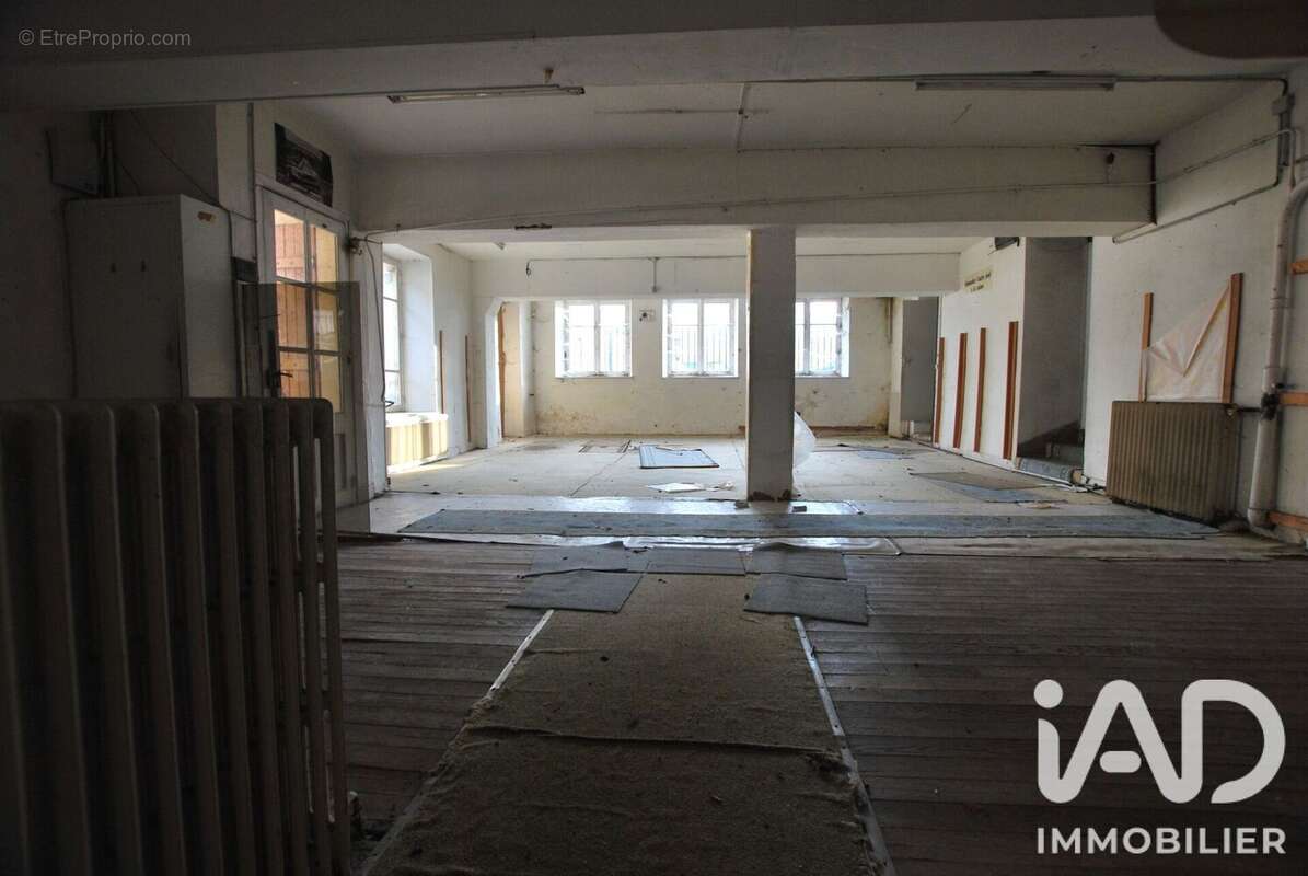Commerce 561 m² à Ouzouer-Sur-Trezee  - photo 6