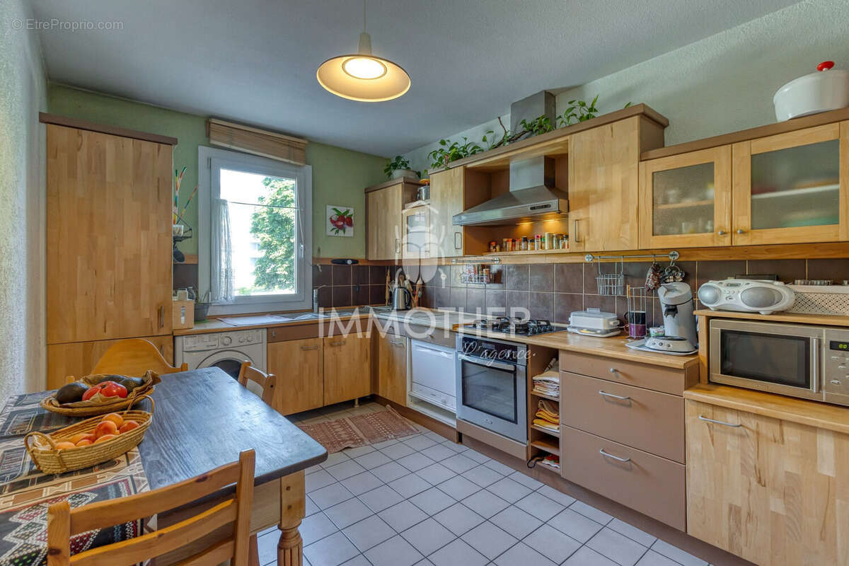 Appartement à FONTAINE