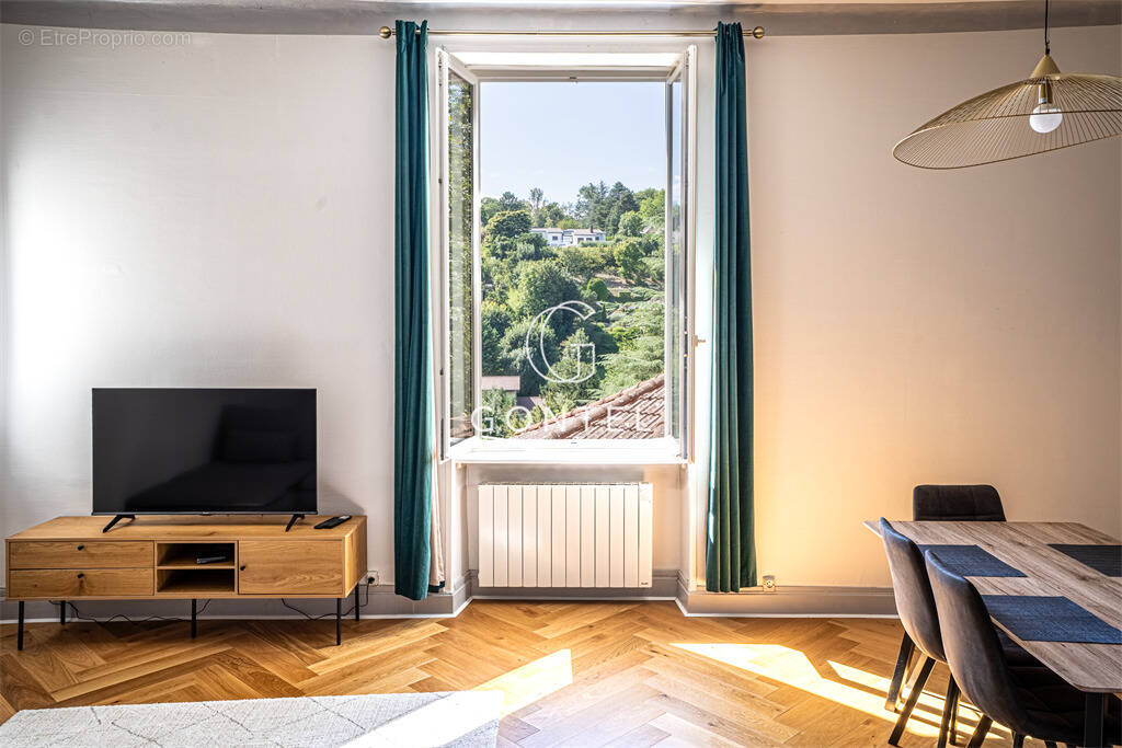 Appartement à SAINT-CYR-AU-MONT-D'OR