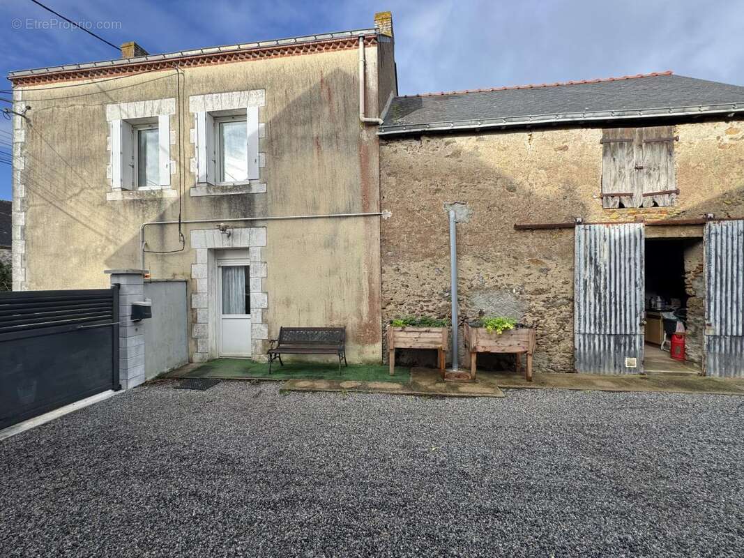 Maison à PRINQUIAU